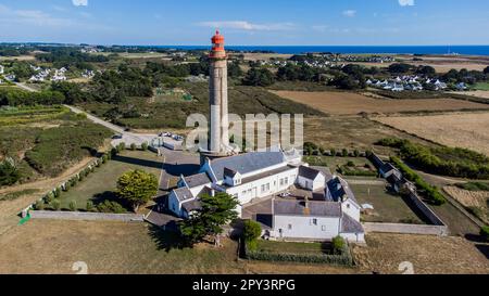 Veduta aerea del faro di Goulphar sull'isola di Belle-île-en-mer a Morbihan, Francia - il faro più alto della più grande isola di Brittan Foto Stock