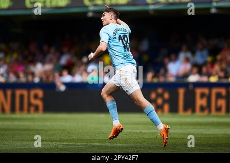 Jorgen Strand Larsen di RC Celta festeggia dopo aver segnato il gol durante la partita di LaLiga Santander tra Villarreal CF e Celta de Vigo, a Villar Foto Stock