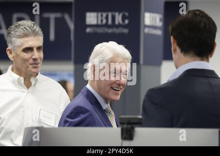 New York, Stati Uniti. 02nd maggio, 2023. L'ex presidente degli Stati Uniti Bill Clinton partecipa alle Commissioni BTIG per la Giornata della Carità del 2023 a New York il 2 maggio 2023. Foto di John Angelillo/UPI Credit: UPI/Alamy Live News Foto Stock
