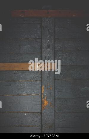 Primo piano della porta in legno martellata dalla foto del concetto del lato interno Foto Stock