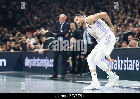 Belgrado, Serbia, 2 maggio 2023. Rudy Fernandez del Real Madrid reagisce durante il gioco Play Off 3 - 2022/2023 Turkish Airlines Eurolega Match tra Partizan Mozzart Bet Belgrado e Real Madrid alla Stark Arena di Belgrado, Serbia. 2 maggio 2023. Credito: Nikola Krstic/Alamy Foto Stock