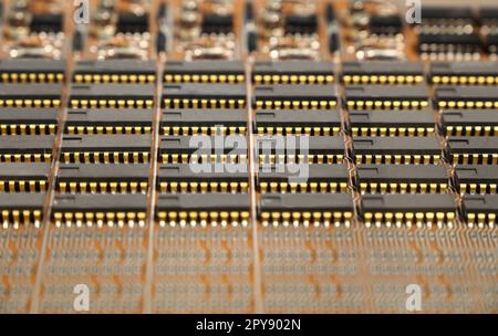 Primo piano del circuito stampato elettronico vintage Foto Stock