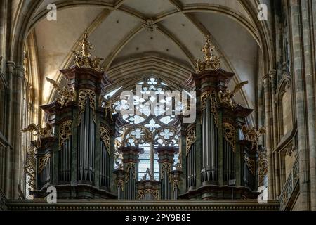 L'organo nella Cattedrale di San Vito a Praga Foto Stock