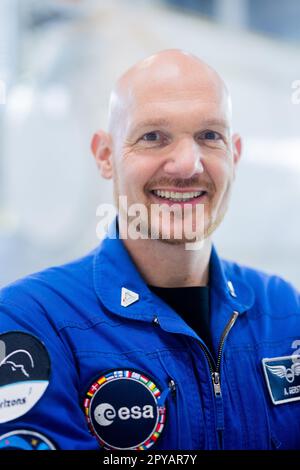 Colonia, Germania. 03rd maggio, 2023. Alexander Gerst, astronauta, si trova presso il Centro europeo degli astronauti dell'ESA (EAC) durante la presentazione dei potenziali astronauti. Iniziano il loro servizio presso il Centro europeo degli astronauti e subiscono una formazione impegnativa in conformità alle specifiche dei partner della Stazione spaziale Internazionale (ISS). Credit: Rolf Vennenbernd/dpa/Alamy Live News Foto Stock