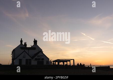 Old Neptune pub il 6th ottobre 2022 a Whitstable Beach a Whitstable, Kent, Inghilterra. Credit: Notizie SMP Foto Stock