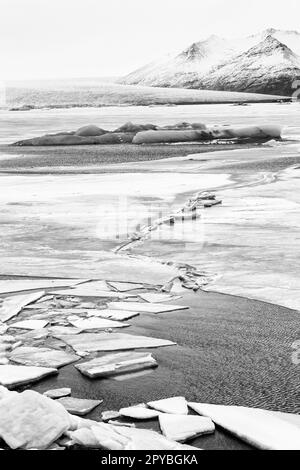 Ghiaccio invernale su Jokulsarlon Foto Stock