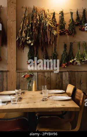 The Riverford Field Kitchen il 27th ottobre 2022 a Wash Farm, Buckfastleigh, Devon, Inghilterra. Credit: Notizie SMP Foto Stock