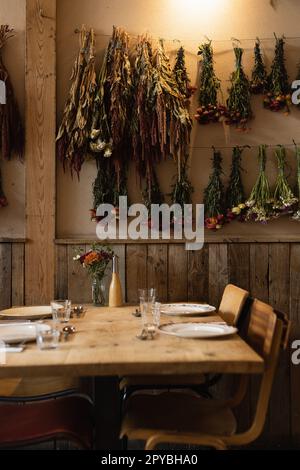 The Riverford Field Kitchen il 27th ottobre 2022 a Wash Farm, Buckfastleigh, Devon, Inghilterra. Credit: Notizie SMP Foto Stock