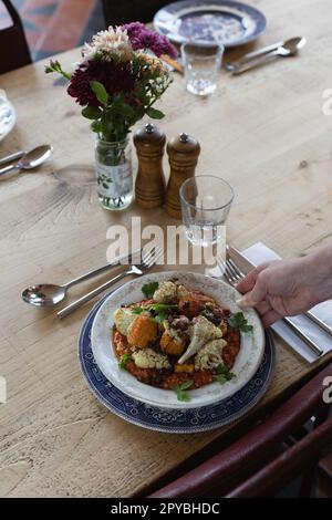 The Riverford Field Kitchen il 27th ottobre 2022 a Wash Farm, Buckfastleigh, Devon, Inghilterra. Credit: Notizie SMP Foto Stock