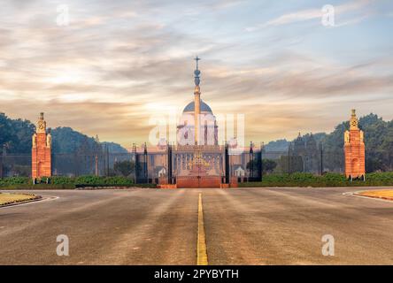 Viale Rajpath e Rasthrapati Bhawan, il palazzo presidenziale, Delhi, India Foto Stock