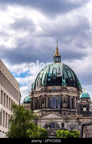 Il Duomo di Berlino è una famosa cattedrale storica in Germania Foto Stock