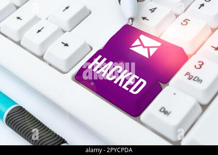 Didascalia concettuale Hacked. Word for accesso non autorizzato ai dati nel sistema o nel computer Cyber Crime Foto Stock