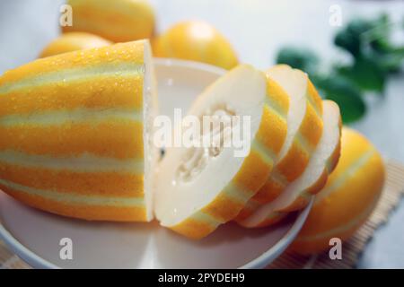 Dolce e croccante specialità coreana Seongju melon concetto di frutta estiva Foto Stock