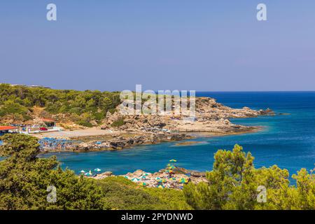 Splendida costa natura paesaggio vista con spiagge e hotel a Rodi. Grecia. Europa. Foto Stock