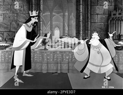 RE STEFAN e RE HUBERT in WALT DISNEY's SLEEPING BEAUTY 1959 supervisioning director CLYDE GERONIMI story Charles Perrault Songs and Score adattato dalla musica del balletto di Tchaikovsky Walt Disney Productions Foto Stock