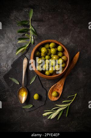 Cucchiaio di olio d'oliva Foto Stock