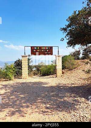 Tequisquiapan, Queretaro, Messico - Febbraio 12 2023 la miniera El Redentor per l'estrazione di pietre opali, una delle forti attrazioni del Messico Foto Stock