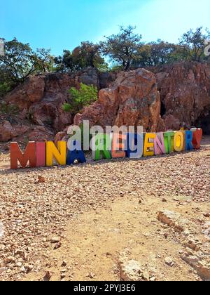 Tequisquiapan, Queretaro, Messico - Febbraio 12 2023 la miniera El Redentor per l'estrazione di pietre opali, una delle forti attrazioni del Messico Foto Stock