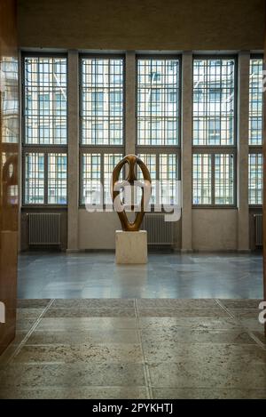 Scultura moderna, astratta, Kunstmuseum Basilea, Basilea, Svizzera Foto Stock