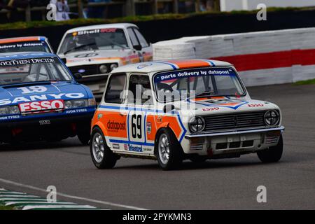 Rupert Deeth, Mini 1275 GT, Gordon Spice Trophy, finale per le berline del Gruppo 1 che hanno corso negli anni dal 1970 al 1982, corrono con due manche di venti minuti Foto Stock