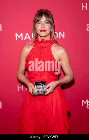 New York, New York, Stati Uniti. 3rd maggio, 2023. (NUOVO) Accessories Council 27th Annual ACE Awards. 03 maggio 2023, New York, New York, USA: Julianne Hough partecipa agli Accessories Council 27th Annual ACE Awards alla Cipriani 42nd Street il 03 maggio 2023 a New York City. (Credit Image: © M10S/TheNEWS2 via ZUMA Press Wire) SOLO PER USO EDITORIALE! Non per USO commerciale! Foto Stock