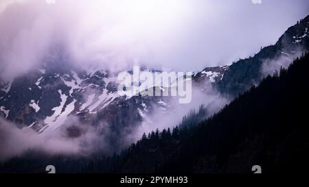 Paesaggio dei monti Hochschwab nelle Alpi calcaree settentrionali dell'Austria. Foto Stock