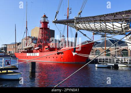 Den Helder, Paesi Bassi. Aprile 2023. Nave leggera Texel nel vecchio porto di Den Helder. Foto di alta qualità Foto Stock