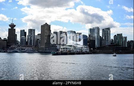 Vancouver, Canada. 25th Apr, 2023. Skyline di Vancouver. Credit: Britten/dpa/Alamy Live News Foto Stock