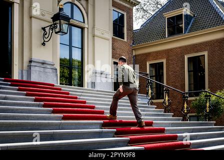 L'Aia, Niederlande. 04th maggio, 2023. Re Willem-Alexander dei Paesi Bassi a Palace Huis ten Bosch a l'Aia, il 04 maggio 2023, per ricevere in udienza Volodymyr Zelensky, il Presidente dell'Ucraina Credit: Rota Remko de Waal/ Albert Nieboer/Netherlands OUT/Point de Vue OUT/dpa/Alamy Live News Foto Stock