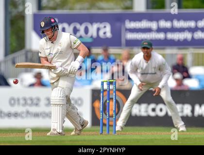 Incora Derbyshire County Cricket Ground, Derby, Regno Unito, 4 -7 maggio 2023. Derbyshire County Cricket Club / Leicestershire County Cricket Club nel LC= Inter County Cricket Championships 2023 Harry Came (Derbyshire) batting. Foto: Mark Dunn/Alamy, Foto Stock