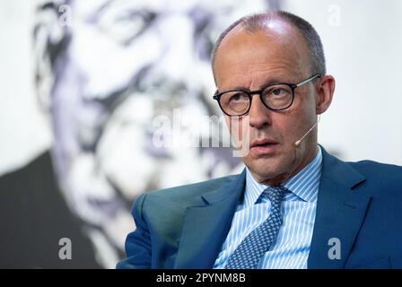 Gmund, Germania. 04th maggio, 2023. Friedrich Merz, Presidente federale del CDU, partecipa al Vertice di Ludwig Erhard. Al vertice di due giorni partecipano rappresentanti di imprese, politica, accademica e media. Credit: Sven Hoppe/dpa/Alamy Live News Foto Stock