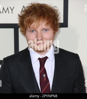 **FOTO DEL FILE** ed Sheeran è stato autorizzato nella prova del copyright. LOS ANGELES, CA - GENNAIO 26: Ed Sheeran partecipa ai Grammy Awards annuali 56th presso lo Staples Center di Los Angeles, California, il 26 Gennaio 2014. Credito: mpi99/MediaPunch Foto Stock