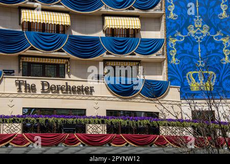 Londra, Regno Unito. 04th maggio, 2023. Il Dorchester Hotel, che ospita numerosi funzionari di alto livello per i festeggiamenti, è completamente preparato per il giorno dell'incoronazione. Credit: Sinai Noor/Alamy Live News Foto Stock