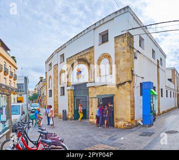 EL PUERTO, SPAGNA - 21 SETTEMBRE 2019: L'edificio d'epoca del Mercado de Abastos de la Concepcion mercato su Dr Munoz Seca Street, il 21 settembre a El Puerto, Foto Stock