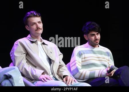 Liverpool, Regno Unito. 04th maggio, 2023. Rappresentante della Lettonia Karlis Vartins della band Sudden Lights e rappresentante di Malta David 'DAV.Jr' Meilak durante una conferenza stampa organizzata da OGAE Eurovision Fan club a Camp and Furnace a Liverpool, Inghilterra, il 04 maggio 2023. Foto: Sanjin Strukic/PIXSELL Credit: Pixsell/Alamy Live News Foto Stock