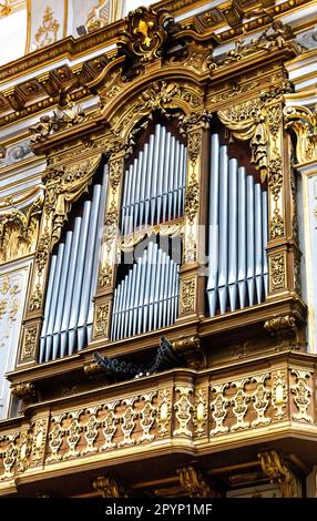 Organo della cattedrale di Sant'Alessandro, Bergamo, costruito nel 2010 da Pietro Corna Foto Stock