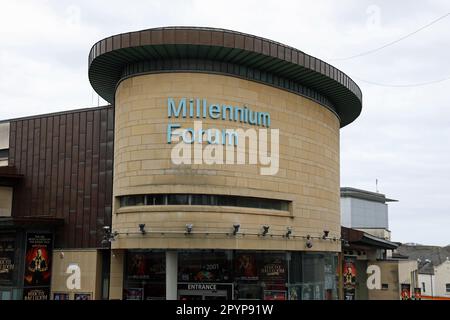 Millenium Forum a Derry Foto Stock