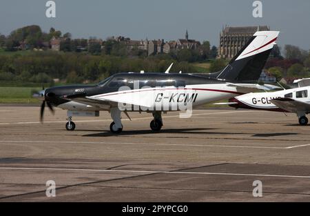 Un Piper PA-46-M600 Malibu presso l'Aeroporto di Brighton City Foto Stock