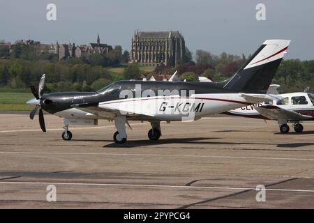 Un Piper PA-46-M600 Malibu presso l'Aeroporto di Brighton City Foto Stock