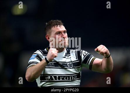 Scott Taylor del FC Hull festeggia alla fine della partita della Betfred Super League al MKM Stadium di Hull. Data immagine: Giovedì 4 maggio 2023. Foto Stock