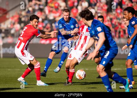 Aalborg, Danimarca. 04th maggio, 2023. Tonni Adamsen (23) di Silkeborg SE visto durante la partita della DBU Cup tra Aalborg Boldklub e Silkeborg SE all'Aalborg Portland Park di Aalborg. (Photo Credit: Gonzales Photo/Alamy Live News Foto Stock