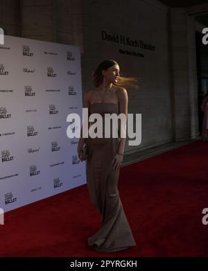 New York, Stati Uniti. 04th maggio, 2023. Gli ospiti arrivano sul tappeto rosso al New York City Ballet 2023 Spring Gala: INVENZIONI al David H. Koch Theater il 04 maggio 2023 a New York City. Foto di John Angelillo/UPI Credit: UPI/Alamy Live News Foto Stock