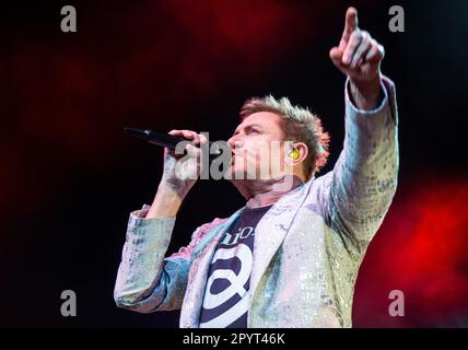 Leeds, Regno Unito. 4th maggio, 2023. Simon le Bon, cantante della band britannica Duran Duran, suona dal vivo alla Leeds Arena. Picture Credit: ernesto rogata/Alamy Live News Foto Stock