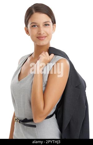 Lascia parlare di affari. Studio shot di una giovane donna d'affari elegante isolato su bianco. Foto Stock