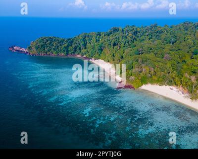 Isola di Koh Kradan Thailandia meridionale votata come la nuova spiaggia nr 1 nel mondo. Foto Stock
