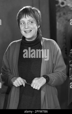 Germania, Bonn, 21.11.1991. Archivio: 30-14-13 incontro del Gabinetto federale Foto: Angela Merkel, Ministero federale della famiglia, anziani, donne e giovani. [traduzione automatica] Foto Stock