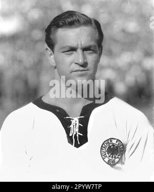 Svizzera - Germania 0:4 / 04.10.1959 a Berna / Erich Juskowiak (FRG) [traduzione automatica] Foto Stock