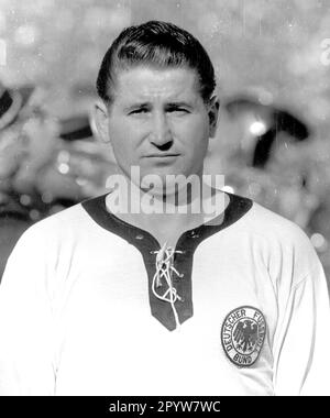 Svizzera - Germania 0:4 / 04.10.1959 a Berna / Helmut Rahn (FRG) [traduzione automatica] Foto Stock