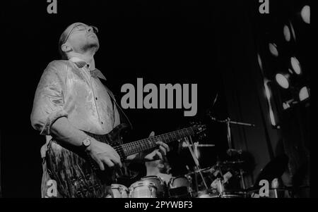 GDR, Berlino, 9,4.1988, al di Meola, concerto al Berliner Ensemble (BE), fusione - e chitarrista jazz, [traduzione automatica] Foto Stock