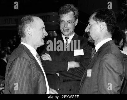 Ferdinand PIECH , Presidente del Consiglio di Amministrazione di Volkswagen AG , Gerhard CROMME , Presidente del Consiglio di Amministrazione di Fried. Krupp AG Hoesch-Krupp e Bernd PISCHETSRIEDER , Presidente del Consiglio di Amministrazione di BMW AG , giugno 1996 [traduzione automatica] Foto Stock